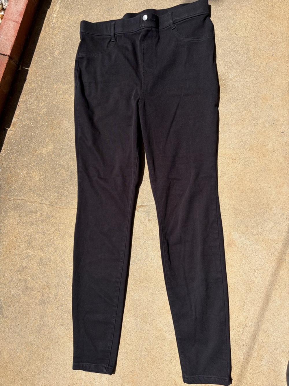53% cotton Time and Tru fabric skinny jeans